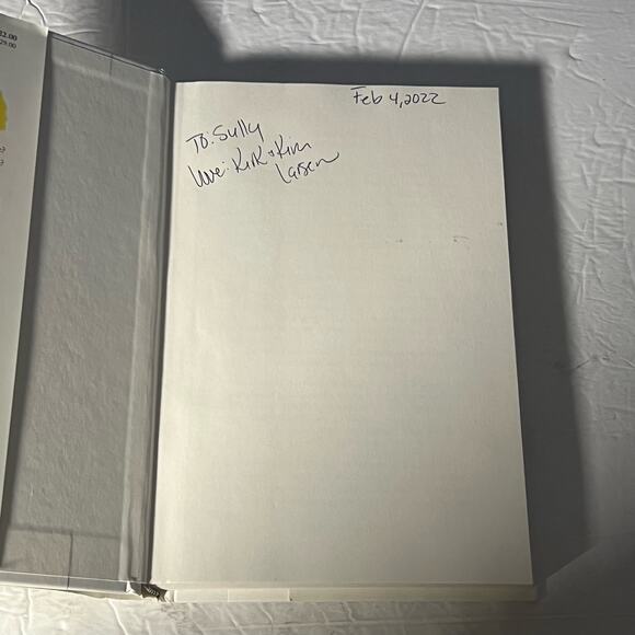 Win the Day: 7 Daily Habits to Help You Stress Less & Accomplish More - Book - Picture 6 of 10